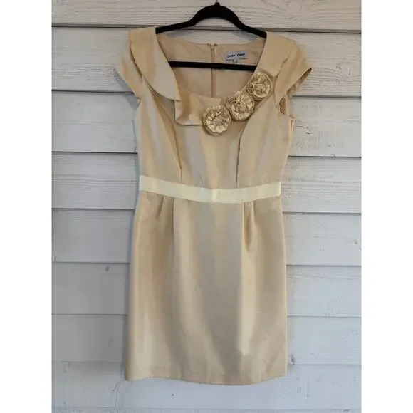 Shelby & Palmer Gold Shimmer Cocktail Dress Size 6 Floral Detail Wedding Guest - Picture 2 of 7